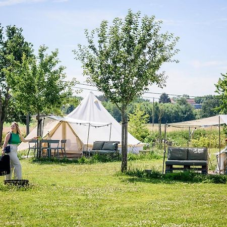 Pluimpapaver Hotel & Glamping Aarschot Eksteriør bilde
